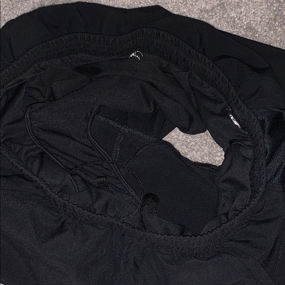 Under Armour Running Shorts - Picture 6 of 6